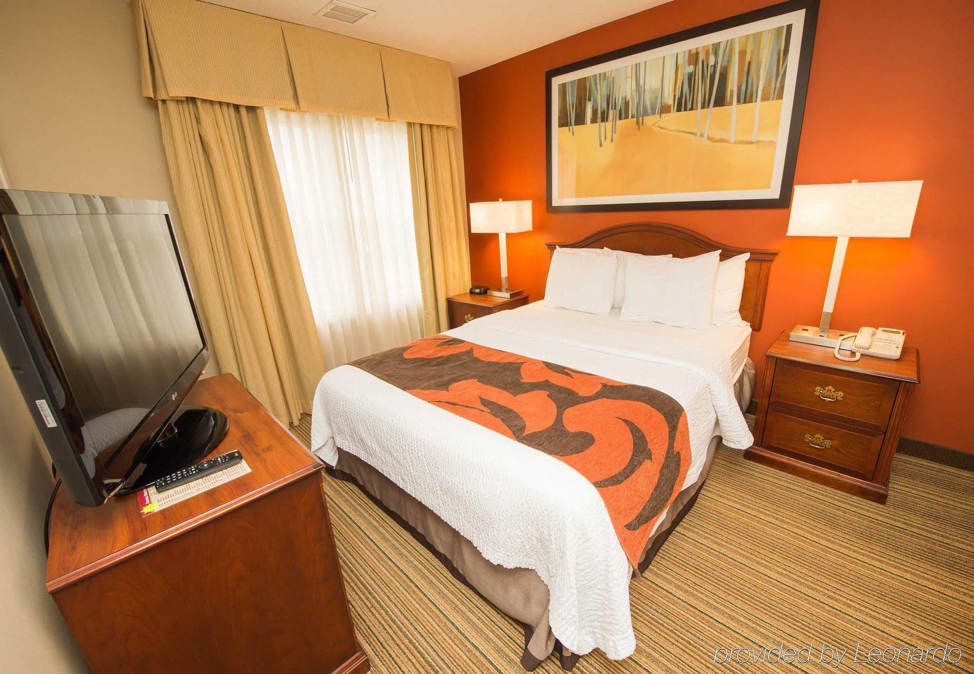 Hawthorn By Wyndham Erie 3* Kearsarge