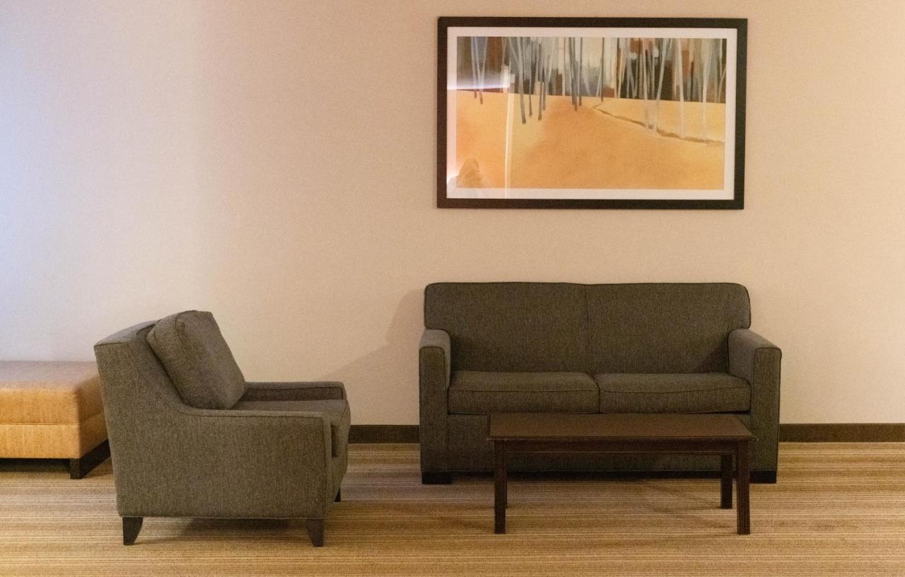 Hotel Hawthorn By Wyndham Erie 3*