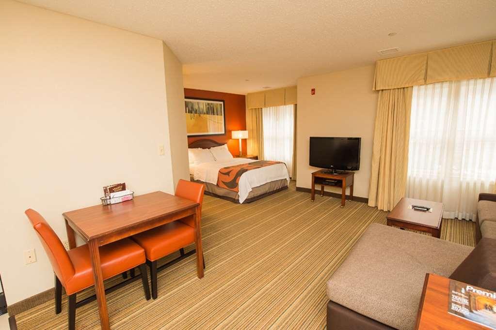Hawthorn By Wyndham Erie 3* Kearsarge