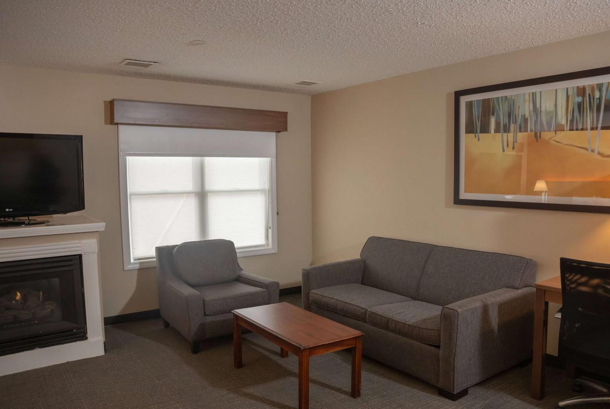 Hotel Hawthorn By Wyndham Erie 3*