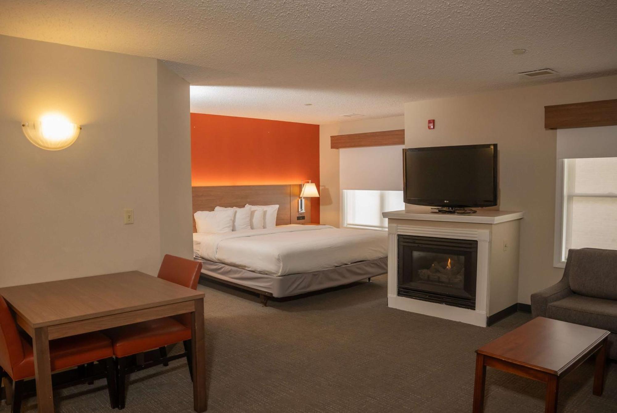 Hotel Hawthorn By Wyndham Erie Kearsarge