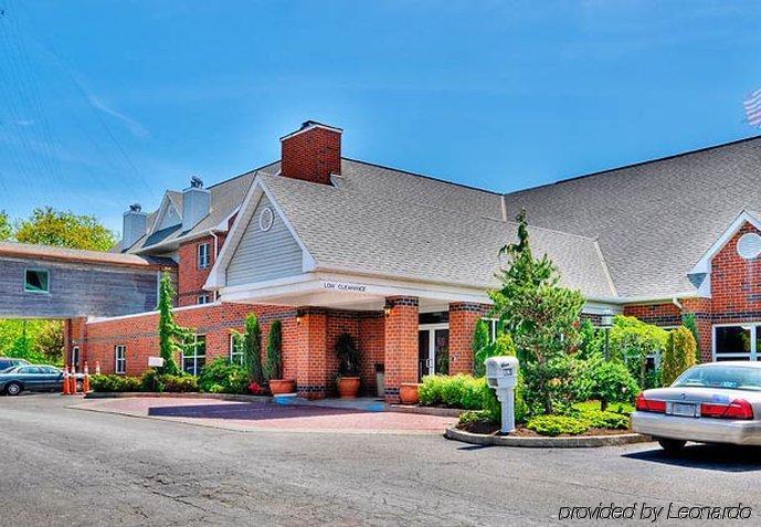 Hawthorn By Wyndham Erie Hotel